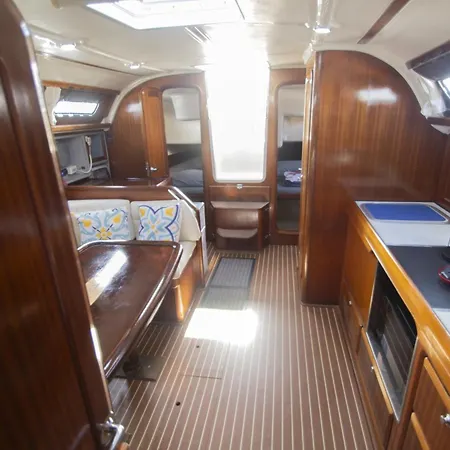 Autentico Velero En *